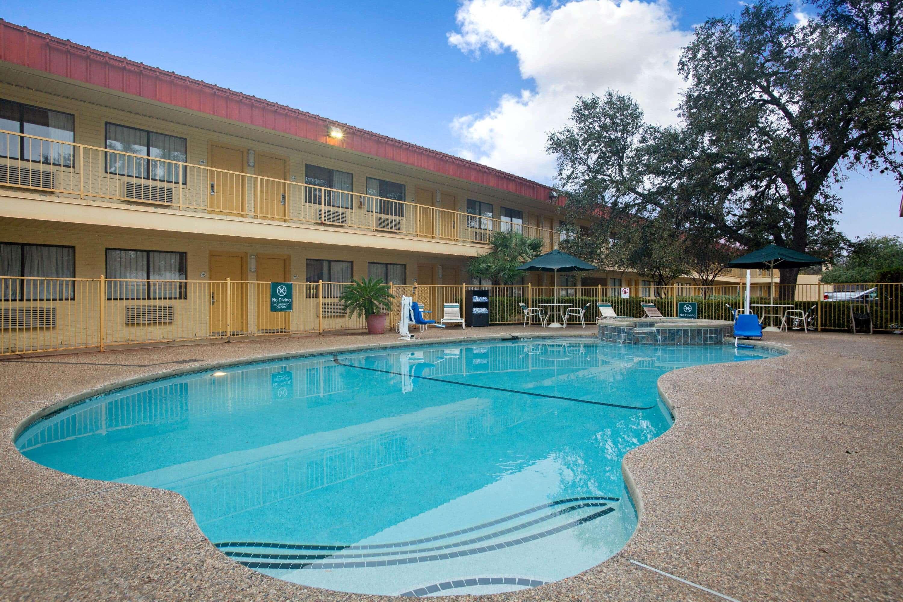 La Quinta Inn By Wyndham San Marcos Esterno foto